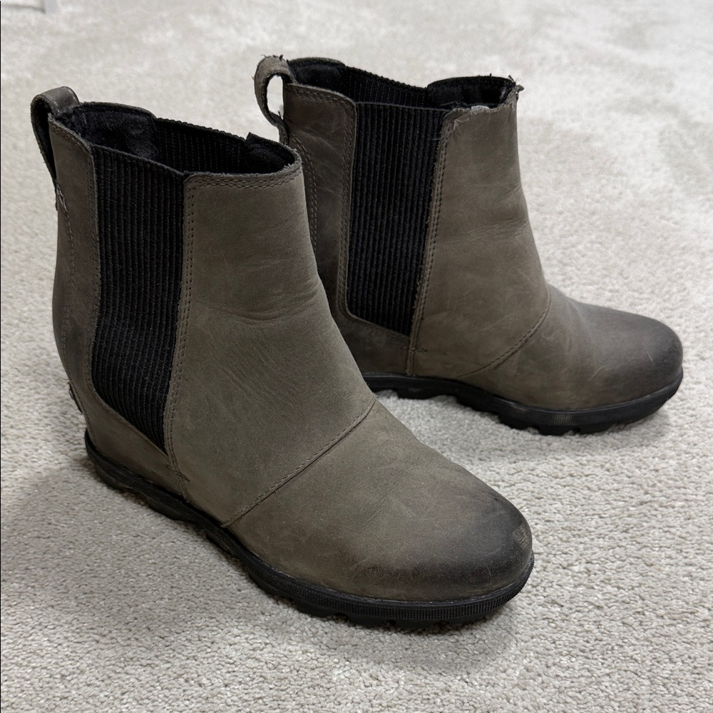 Sorel Women's Taupe Ankle Boots